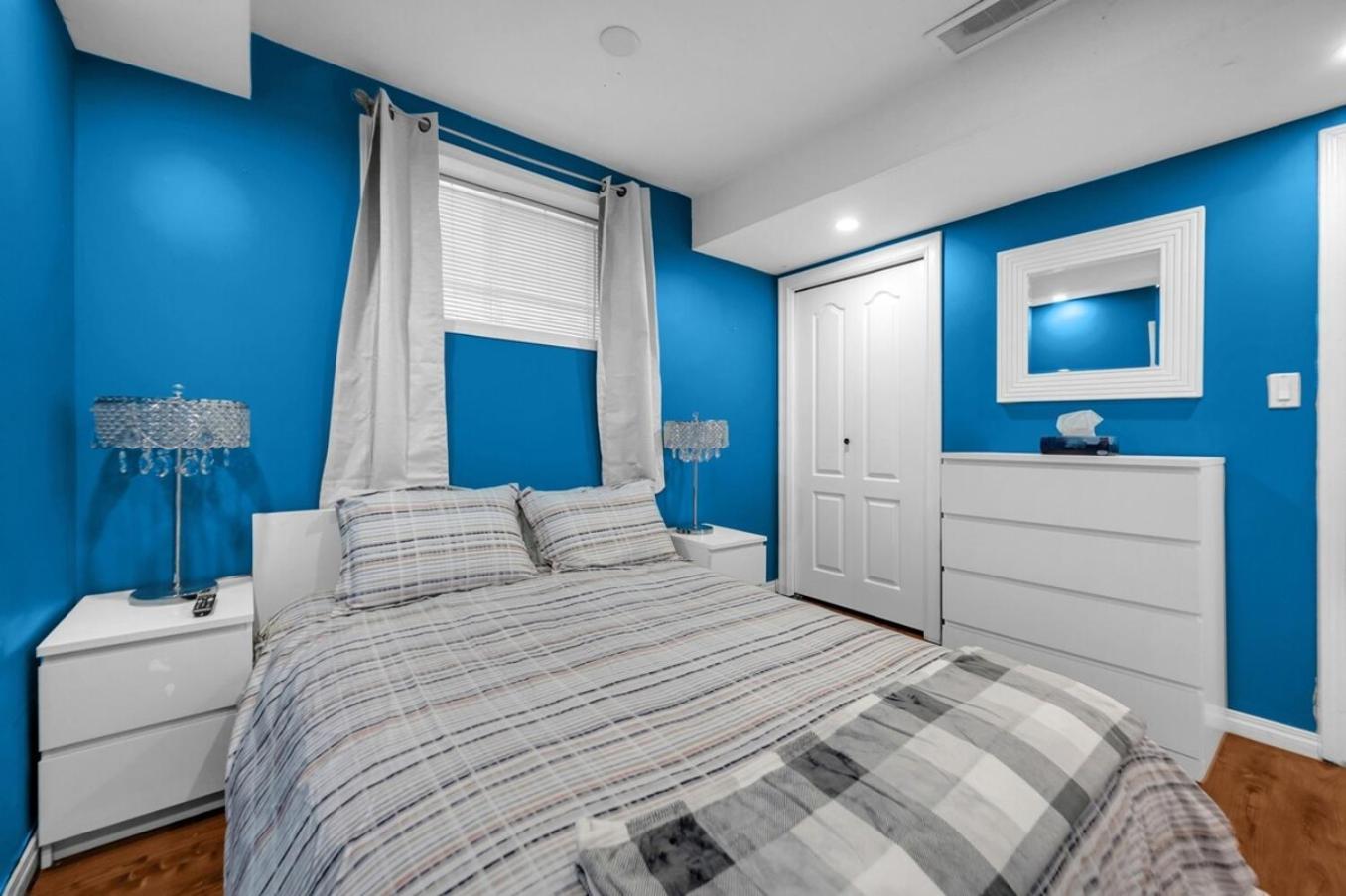 52-3 Bed Suite On Lake Central Ac By Airport Calgary Zewnętrze zdjęcie